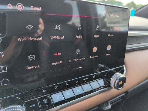 New 2025 GMC Canyon AT4 w/ Nightfall Edition image 27