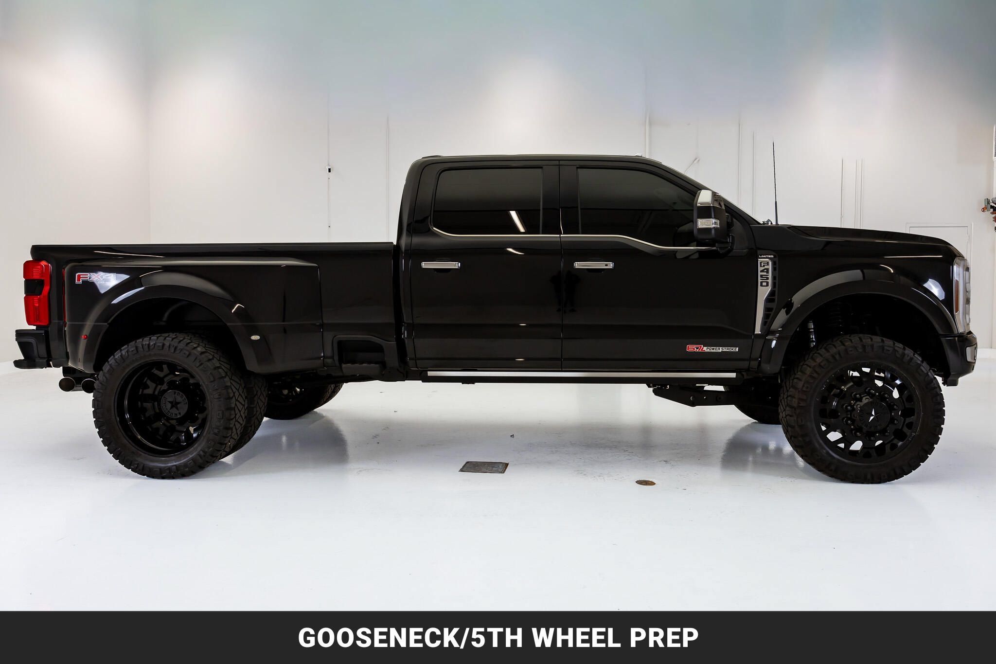 Used 2024 Ford F450 Limited w/ FX4 Off-Road Package AWD/4WD image 10