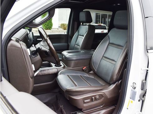 Used 2022 GMC Sierra 3500 Denali w/ Denali Ultimate Package AWD/4WD image 5