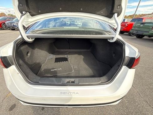 New 2025 Nissan Sentra SR w/ SR Premium Package image 16