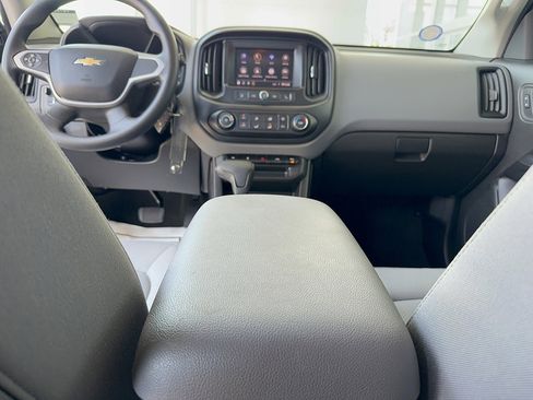 Used 2020 Chevrolet Colorado W/T w/ WT Convenience Package AWD/4WD image 25