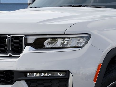 New 2026 Jeep Grand Cherokee Limited w/ Trailer Tow Package RWD image 10