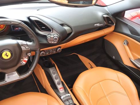 Used 2019 Ferrari 488 Spider RWD image 52