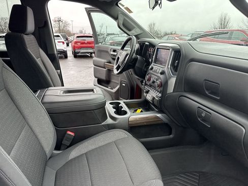 Certified 2020 Chevrolet Silverado 1500 RST image 35