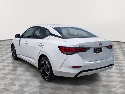 Used 2025 Nissan Sentra SV FWD image 3