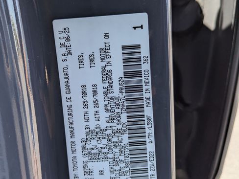 Used 2025 Toyota Tacoma TRD Pro AWD/4WD image 35
