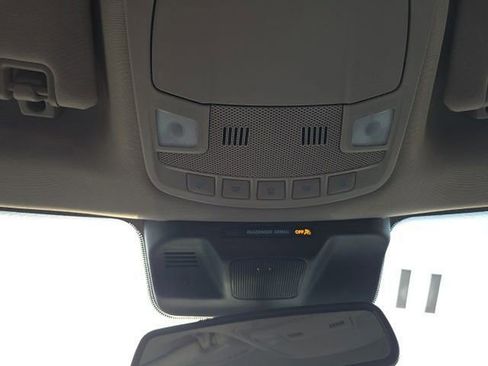 Certified 2024 Ford Expedition XLT image 29