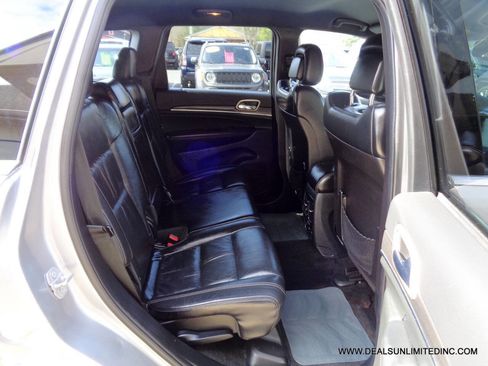 Used 2015 Jeep Grand Cherokee Limited image 23