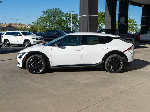 New 2026 Kia EV6 Wind AWD/4WD image 4