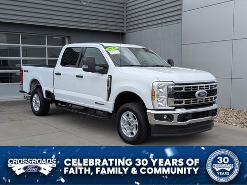 Used 2026 Ford F250 XLT AWD/4WD image 1