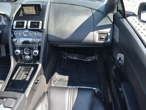 Used 2014 Aston Martin V8 Vantage S image 24