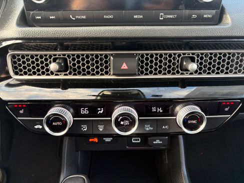 Used 2022 Honda Civic EX image 27