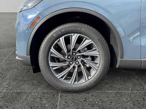 New 2026 Lincoln Aviator AWD image 10