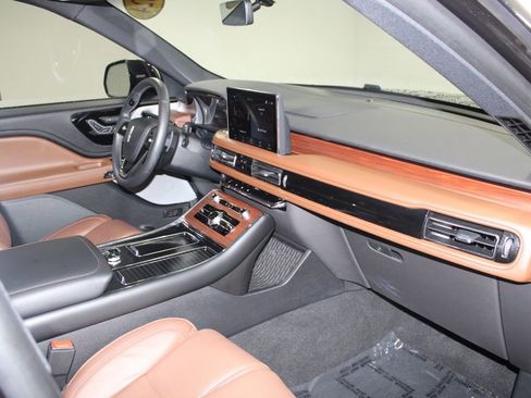 Used 2024 Lincoln Aviator Reserve w/ Equipment Group 201A image 31