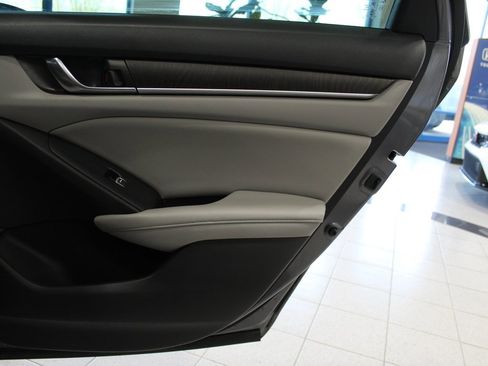Certified 2019 Honda Accord EX-L image 21