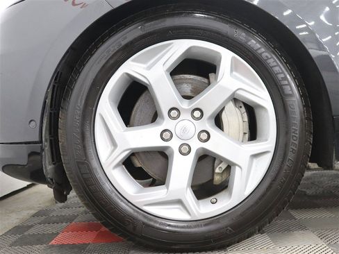 Used 2019 Land Rover Range Rover Sport HSE image 38