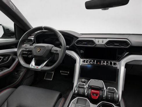 Used 2021 Lamborghini Urus AWD/4WD image 25