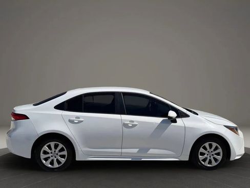 Used 2021 Toyota Corolla LE FWD image 7