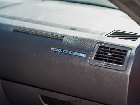 Used 2014 Dodge Challenger R/T image 25