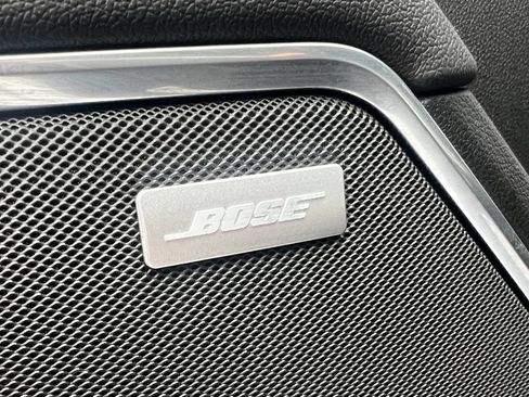 Used 2022 Chevrolet Silverado 1500 LTZ AWD/4WD image 9