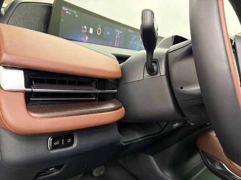 New 2026 Lincoln Navigator L Reserve AWD/4WD image 37