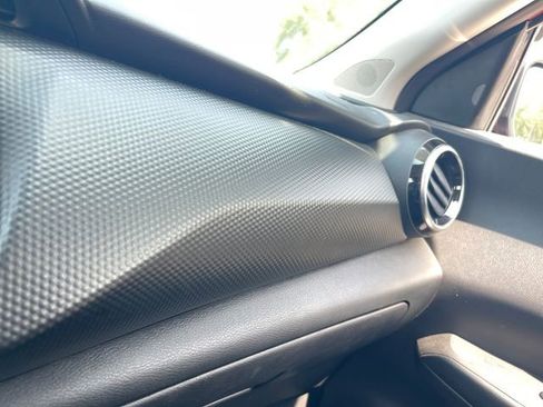 Used 2022 Nissan Kicks SV image 17