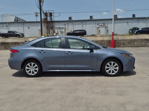 Used 2026 Toyota Corolla LE FWD image 7