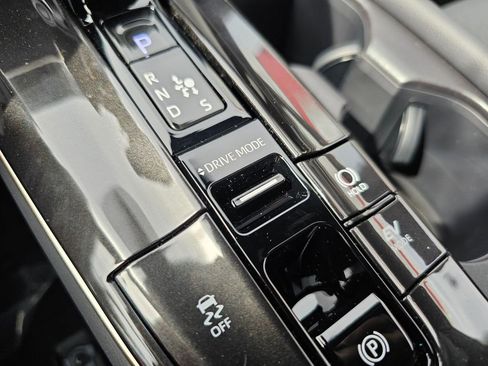 New 2026 Toyota Crown Signia AWD/4WD image 37