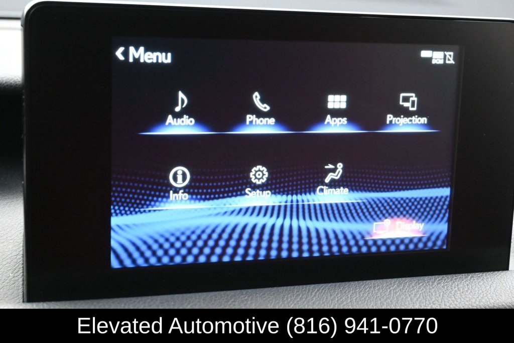 Used 2022 Lexus IS 350 F Sport w/ Memory Package AWD/4WD image 9