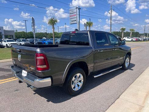Used 2021 RAM 1500 Laramie AWD/4WD image 4