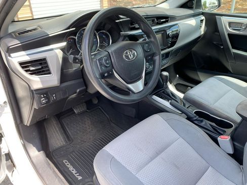 Used 2014 Toyota Corolla LE FWD image 5