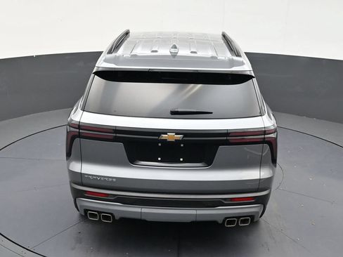 Used 2026 Chevrolet Traverse LT FWD image 13