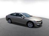Used 2024 Chevrolet Malibu LT image 2