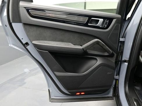 Certified 2022 Porsche Cayenne Turbo GT AWD/4WD image 12