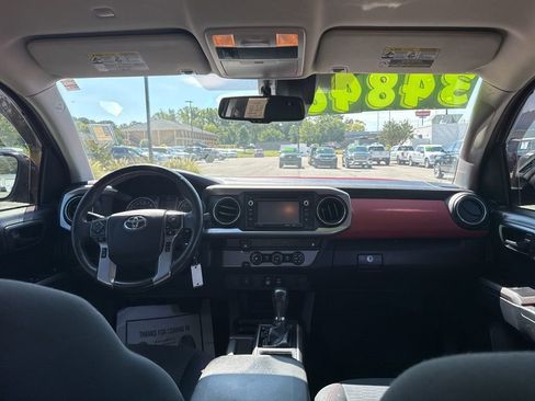 Used 2019 Toyota Tacoma SR5 image 30