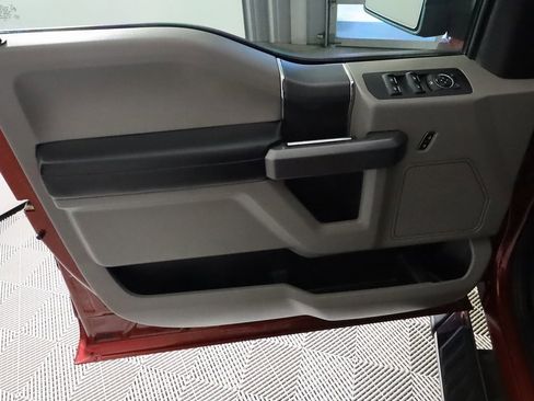 Used 2016 Ford F150 XLT w/ Equipment Group 302A Luxury image 14