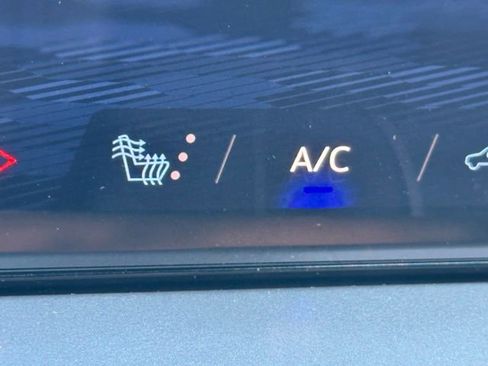 New 2026 Chevrolet Traverse LT w/ LPO, Floor Liner Package image 12