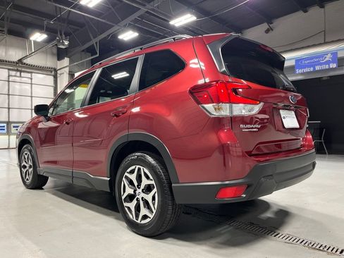 Used 2023 Subaru Forester Premium AWD/4WD image 7