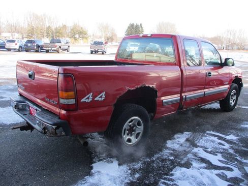Used 2002 Chevrolet Silverado 1500 LS image 8