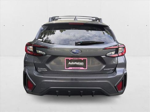 Used 2025 Subaru Crosstrek 2.5i Limited AWD/4WD image 8
