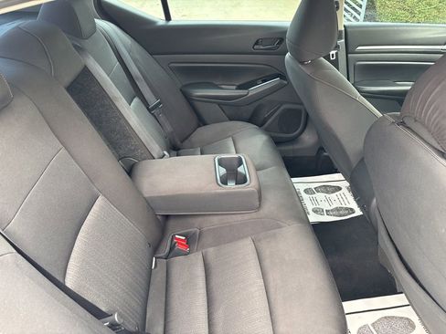 Used 2023 Nissan Altima 2.5 SV image 15