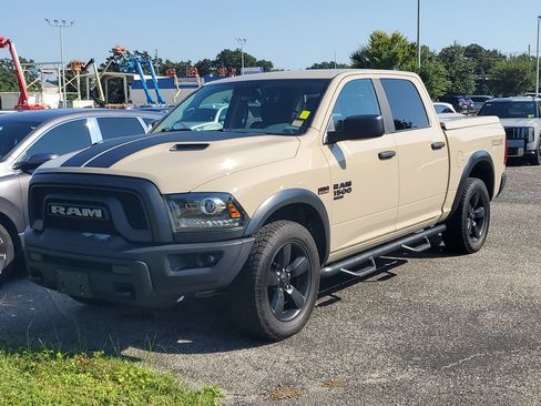 Used 2019 RAM 1500 Warlock w/ Electronics Group AWD/4WD image 2