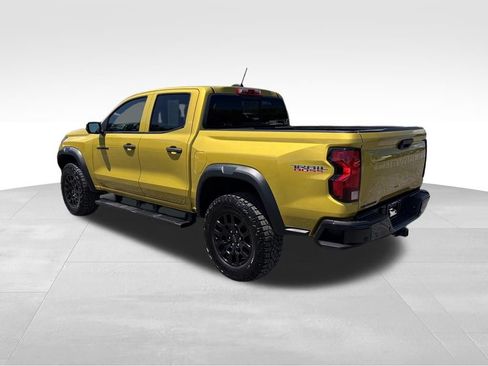 Used 2023 Chevrolet Colorado Trail Boss w/ Technology Package AWD/4WD image 17