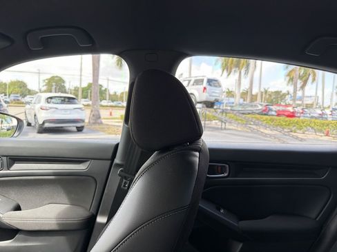 Used 2022 Honda Civic Sport image 12