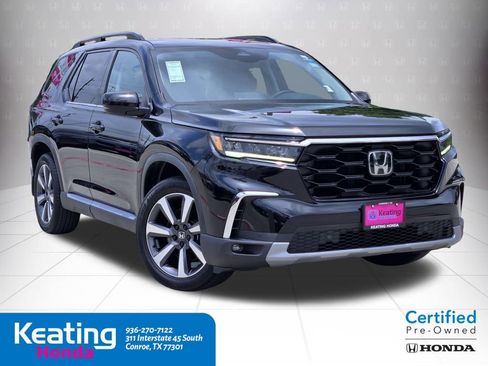 Certified 2023 Honda Pilot Touring image 3