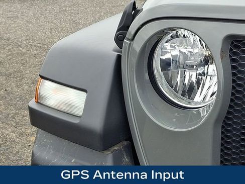 Used 2020 Jeep Wrangler Unlimited Sport image 12