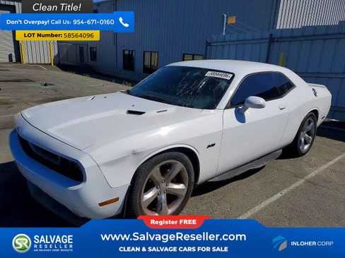 Used 2014 Dodge Challenger R/T RWD image 1