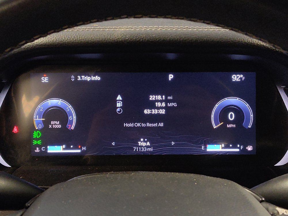 Used 2022 Jeep Grand Cherokee L Limited RWD image 23
