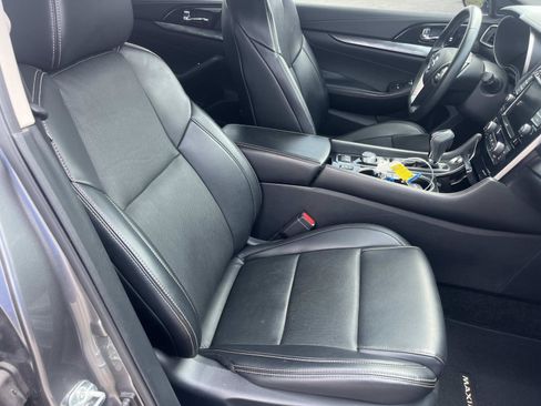 Used 2019 Nissan Maxima 3.5 SL w/ Floor Mat Group FWD image 22