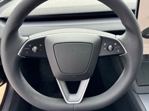 Used 2025 Tesla Model 3 Long Range image 17